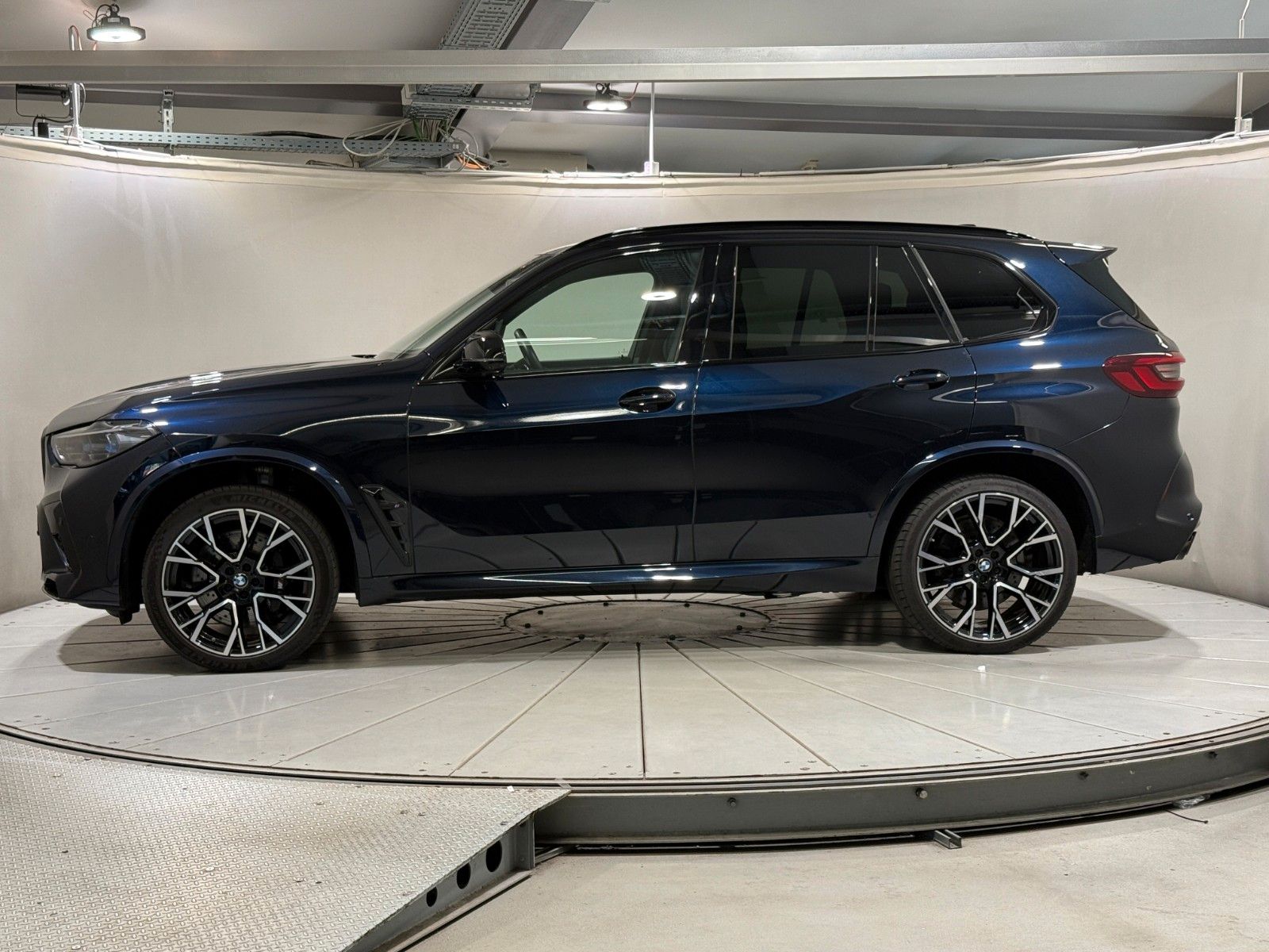 BMW X5 M Competition M-Driver AHK Massage Pano ACC foto 2