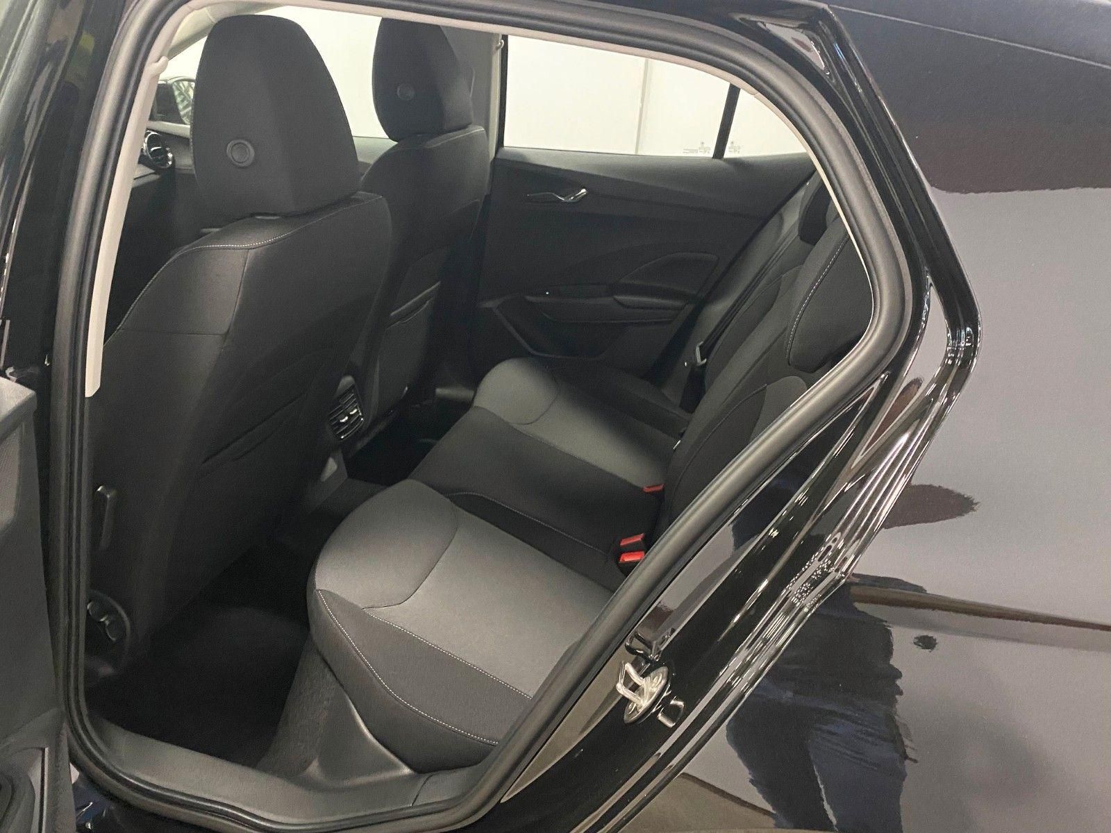 Fahrzeugabbildung SKODA Fabia 1.0 TSI DSG Selection+bis 2031 Garantie+BC