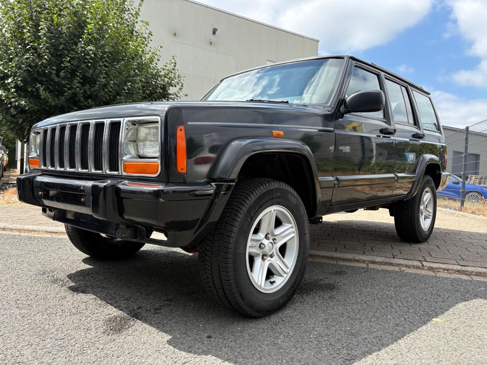 Jeep Cherokee Limited 4.0 4x4 LPG Tüv 2028