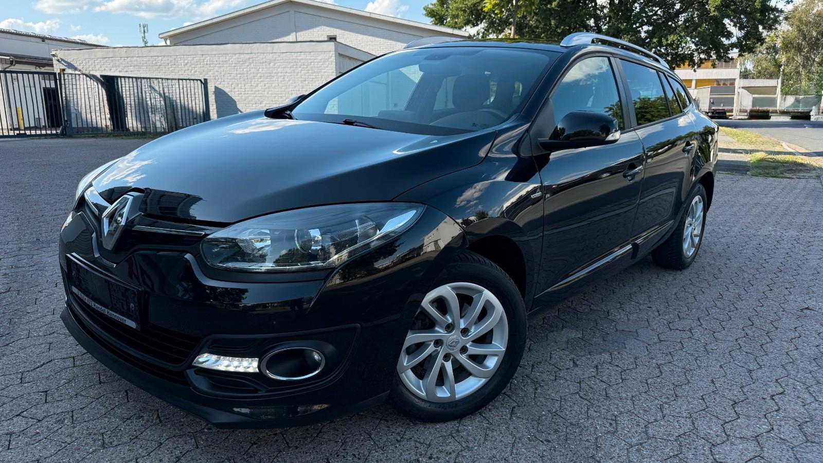 Renault Megane 2015 — interior