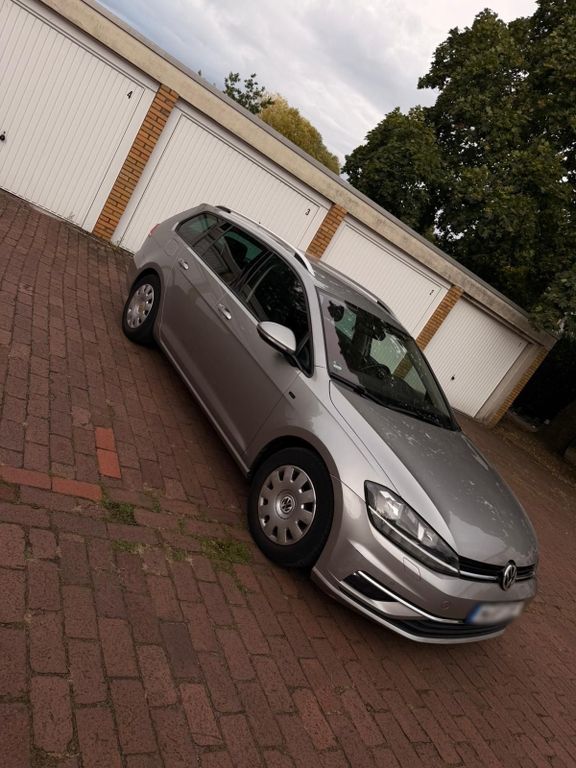 Image of Volkswagen Golf