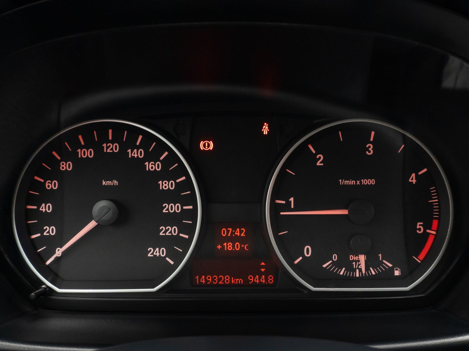 Fahrzeugabbildung BMW 118d  Advantage Sitzheizung AHK PDC Nebelscheinw