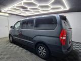 Hyundai H-1 2.5 CRDI Travel Premium|AUTOM|8SITZER|LEDER| - Hyundai H-1: Premium