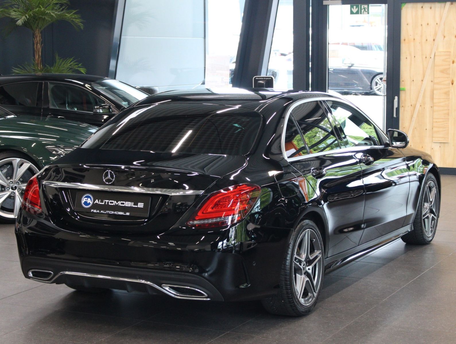 Fahrzeugabbildung Mercedes-Benz C 200 d AMG-Line*Kamera*Navi*2.Hand