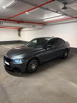 BMW 316i - F30 - graue BMW 316