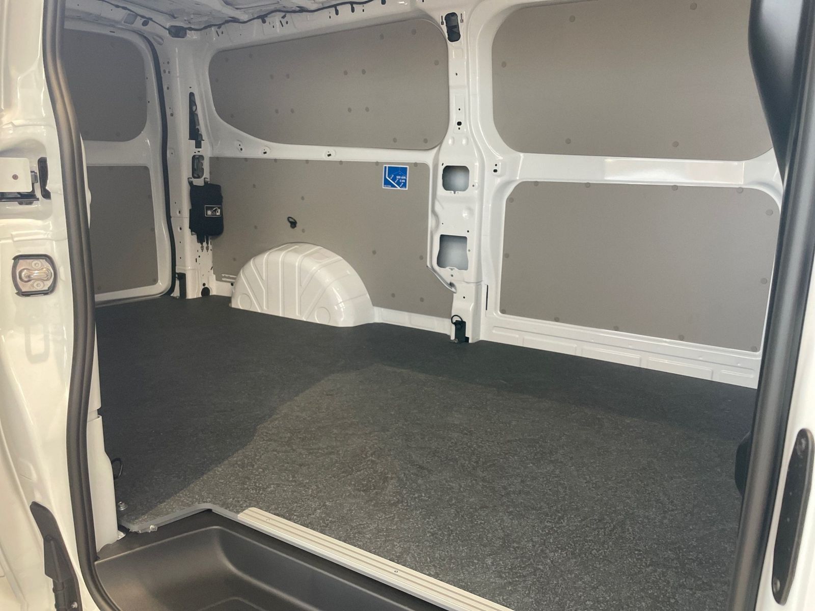 Volkswagen T7 Transporter - Bild 5