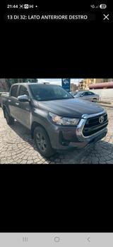 Toyota Hilux 2.4 D-4D 4WD 4 porte Double Cab Com - gebrauchte Toyota Hilux aus dem Jahr 2022
