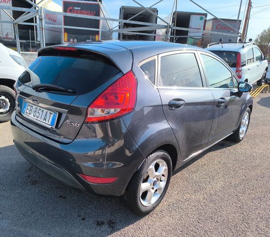 Ford Fiesta 1.4 TDCi 68CV 5 porte Titanium Neopa