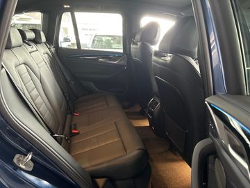 BMW iX3 M SPORT Gestiksteuerung Head-Up HK HiFi DAB