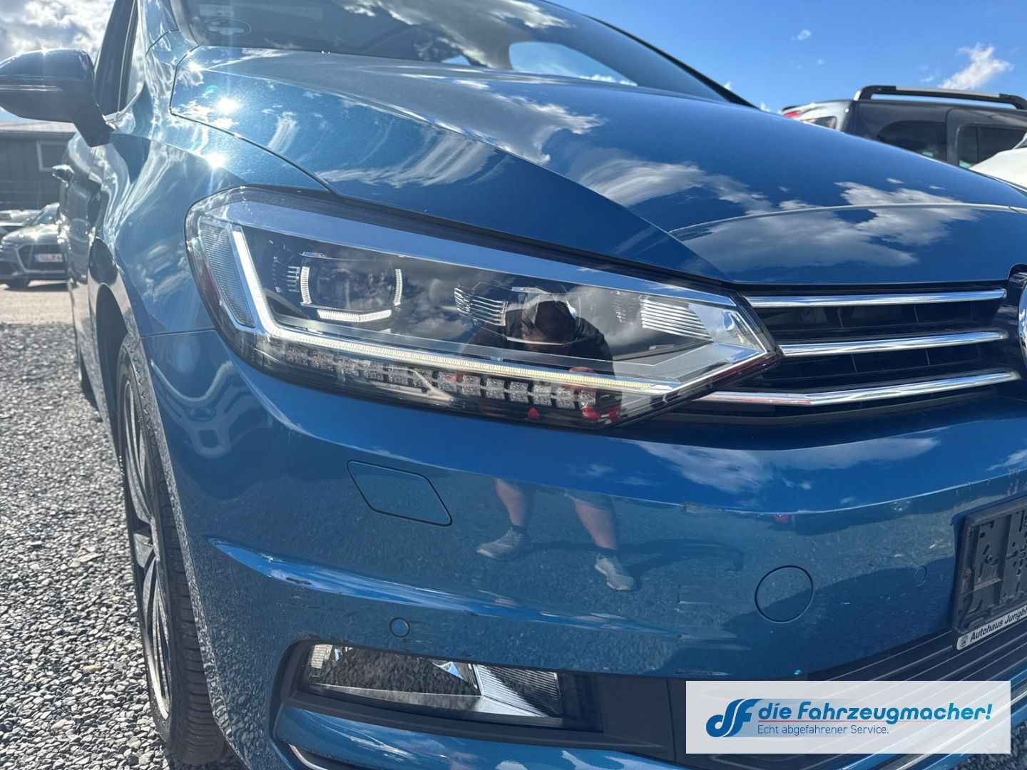 Fahrzeugabbildung Volkswagen Touran Highline 2,0TDi Pano *EXPORT