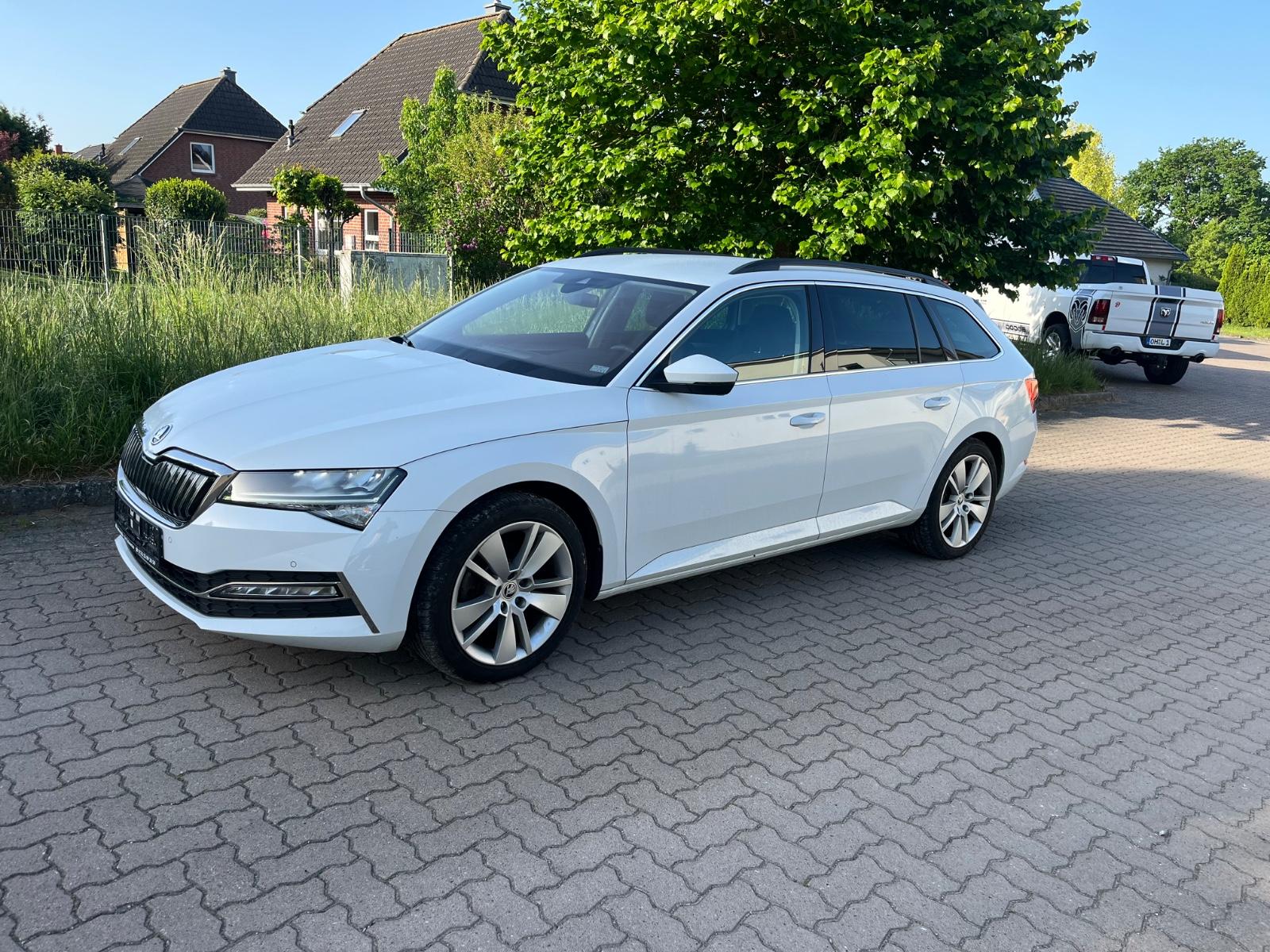Skoda Superb Combi Ambition iV 1.Hand 97TKM