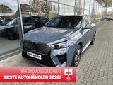 BMW iX2 xDrive30 M-Sport Pro AHK H&K Pano ACC HUD - BMW iX2 mit Panoramadach