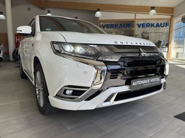 Mitsubishi Outlander PHEV PLUS Spirit-Paket 2.4 MIVEC 4WD