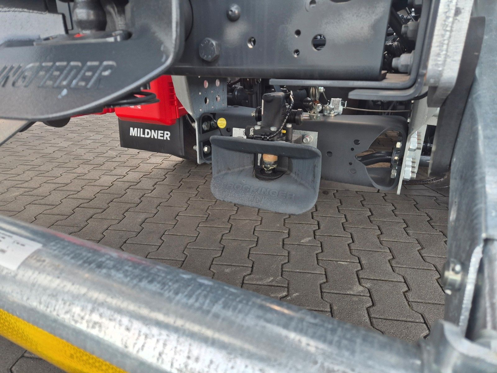 Fahrzeugabbildung Iveco AS260S50Y/FS CM 6x2-4 BDF Standklima 2xAHK Cam