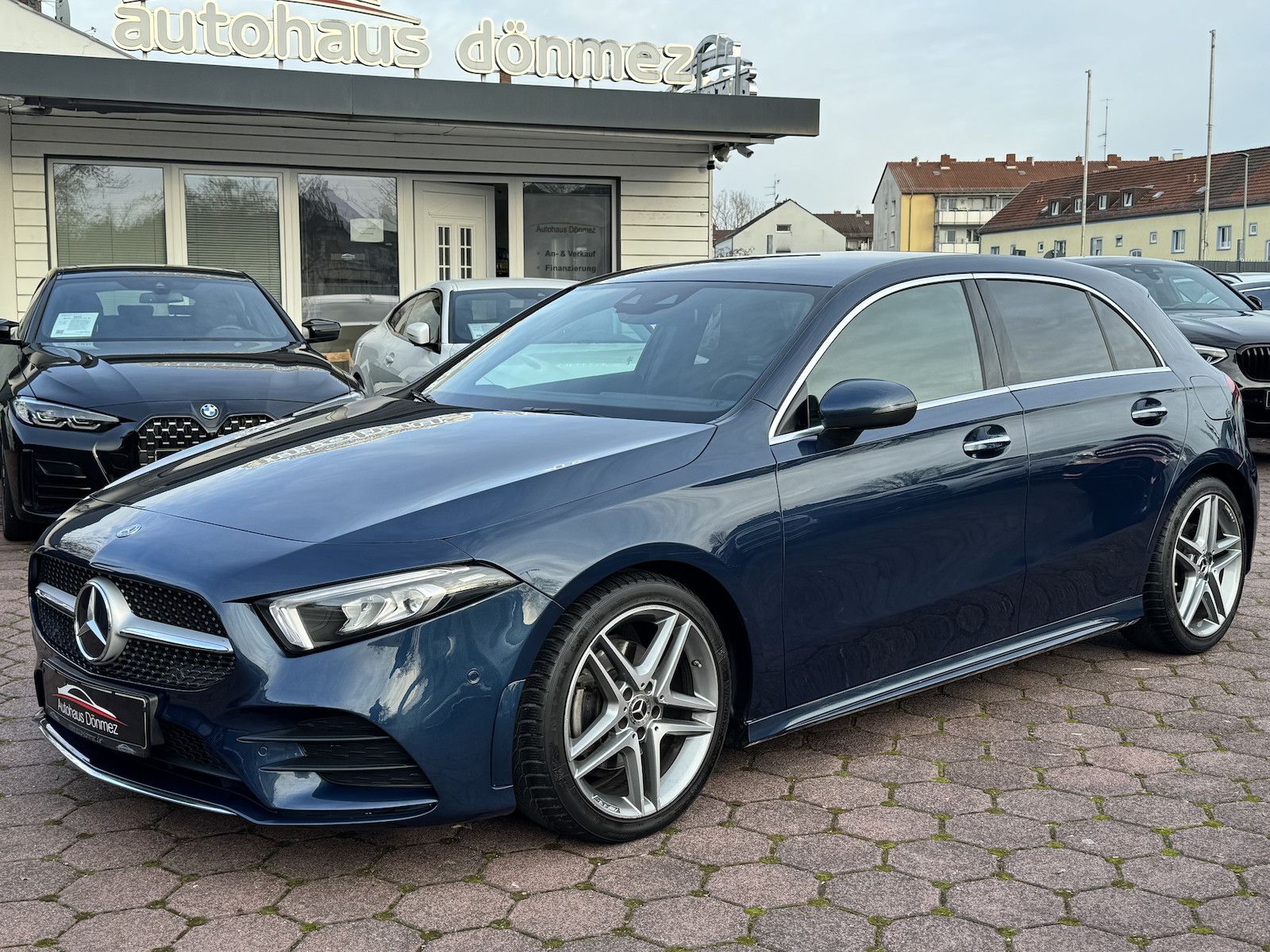 MERCEDES-BENZ A 200 AMG Line AMBIENTE MBUX LED RFKA