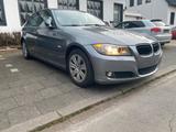 BMW 320I Automatik TÜV Neu Tausch möglich - BMW 320 aus 2010: 320i
