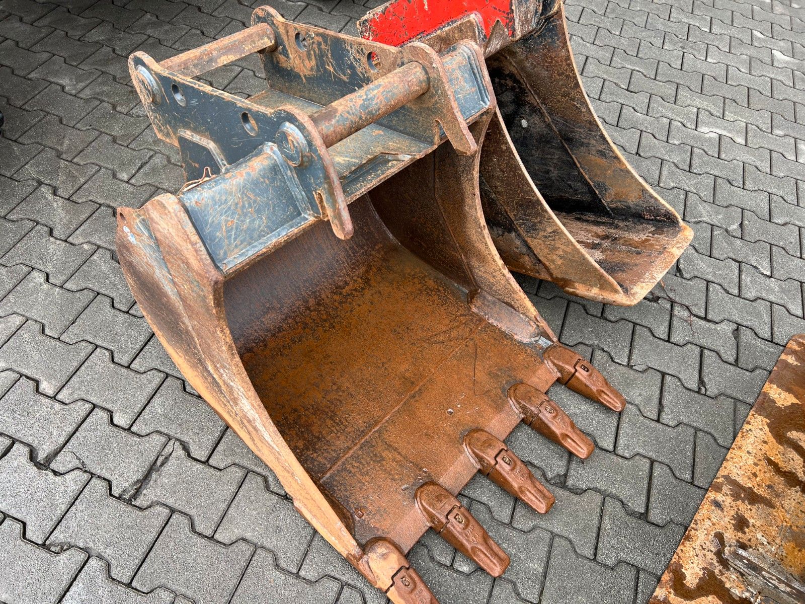 Fahrzeugabbildung Yanmar TW85 / 4.307h / Löffelpaket / Powertilt