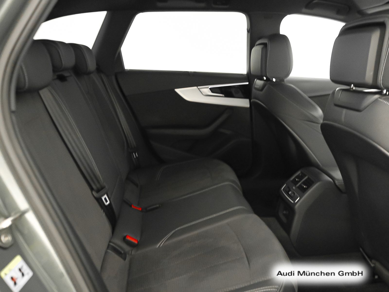 Audi A4 - Bild 15