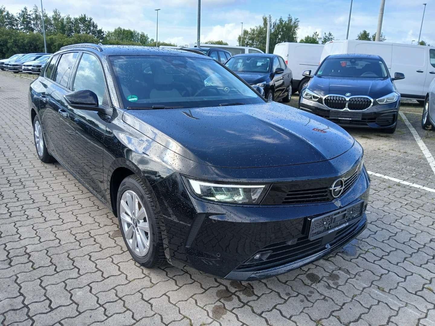 Opel Astra L Sports Tourer Elegance Automatik