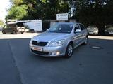 Skoda Octavia 1.6 TDI CL Style XENON Orig 98TKM KLIMAT - Skoda Octavia aus 2012 mit Diesel-Antrieb: Limousine