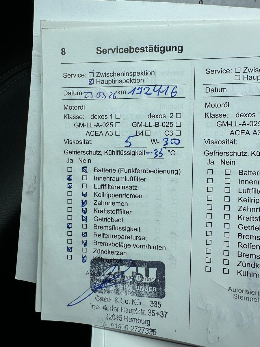 Opel Insignia XENON + KLIMAAUTO + BEH-LENKRAD + PDC