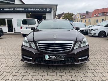 Mercedes E 300 - 1