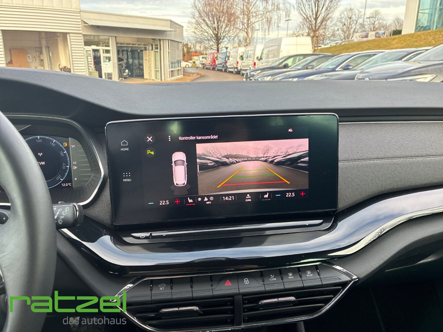 Fahrzeugabbildung SKODA Octavia Combi Style 1.5 TSI ACT e-TEC Navi Rear