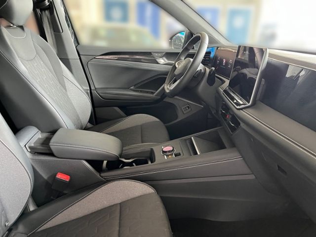 Fahrzeugabbildung Volkswagen Tiguan 1.5 eTSI DSG GOAL NAVI AHK KAMERA