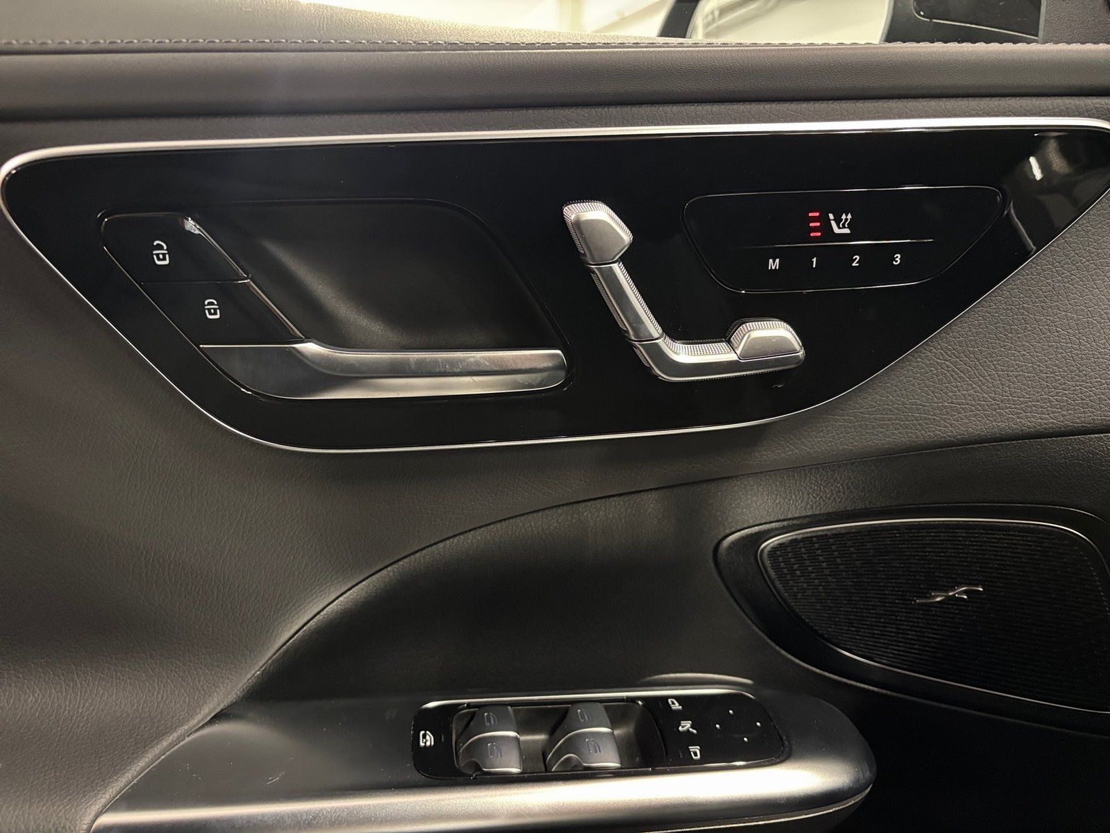 Fahrzeugabbildung Mercedes-Benz C 200 T AMG*AHK*Distro*Night*Sound*Totwink*Memo*