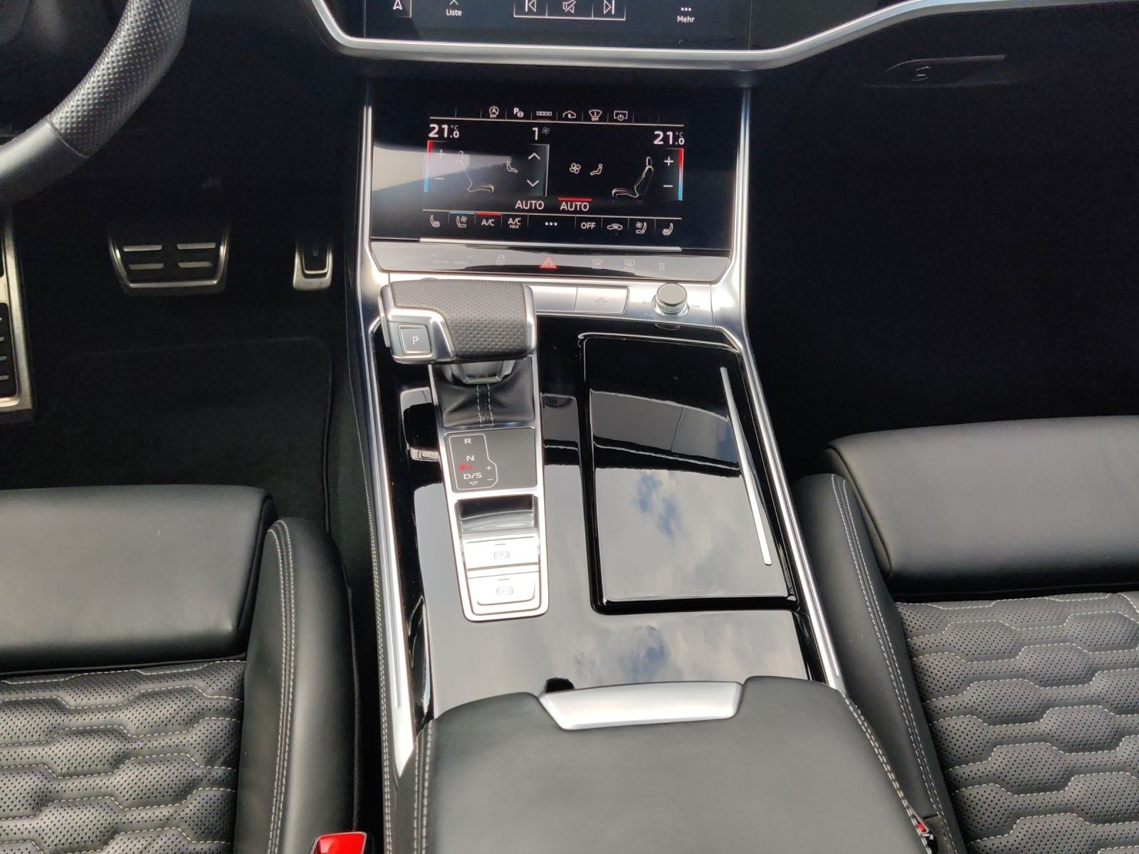 Audi RS 6 Avant 4.0 TFSI quattro  KERAMIK PANO AHK foto 14