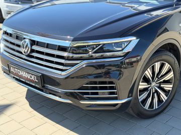 Volkswagen Touareg - 3