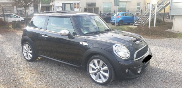 MINI Cooper S - Xenon - Navi - H&K - Ambiente