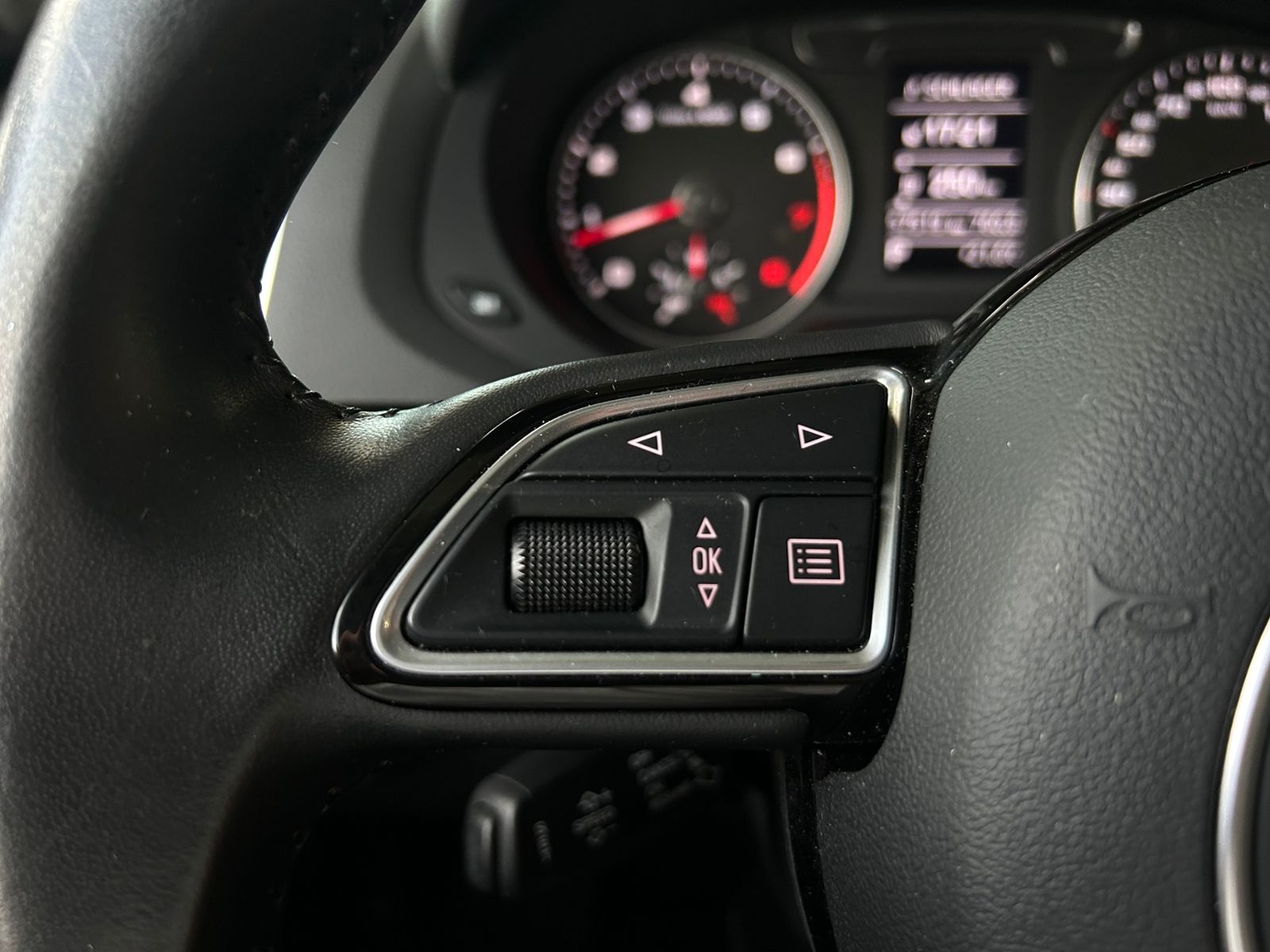 Fahrzeugabbildung Audi Q3 S-Line KLIMA LED NAVI ALU AHK