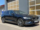 Volvo V60 D4 AWD Inscription Leder AHK ACC LED Spur 18 - Volvo V60 mit Diesel-Antrieb: 1.6
