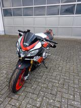 Aprilia Tuono V4 1100 RR - APRILIA TUONO V4 1100 RR