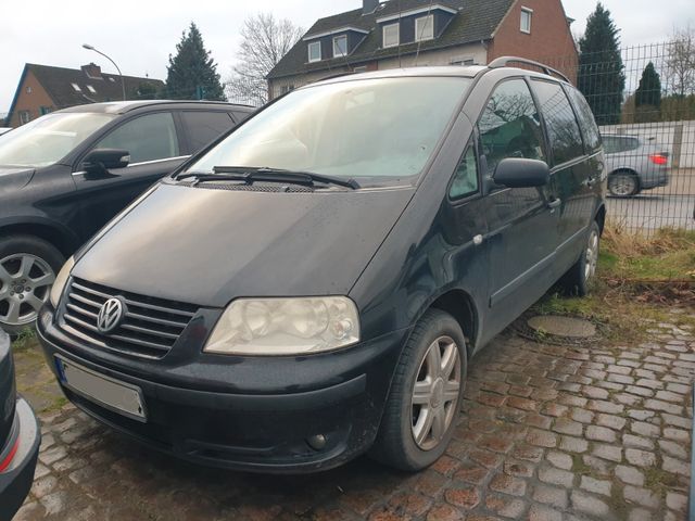 Volkswagen Sharan Family*7 Sitzer*Klima*SHZ*AHK