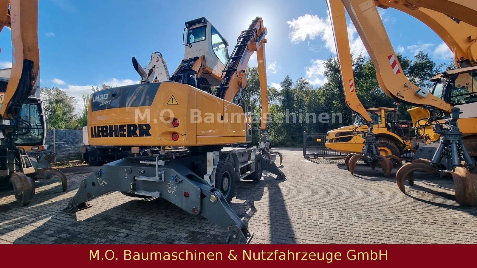 Fahrzeugabbildung Liebherr LH 30 M Litronic IV / AC / Polypgreifer /