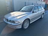 BMW E39 528iA 1.Hand Leder Xenon Navi SHZ AHK - BMW 528: E39 528i