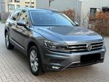Volkswagen Tiguan Allspace Highline 4Motion - VW Tiguan Allspace Gebrauchtwagen in Hannover