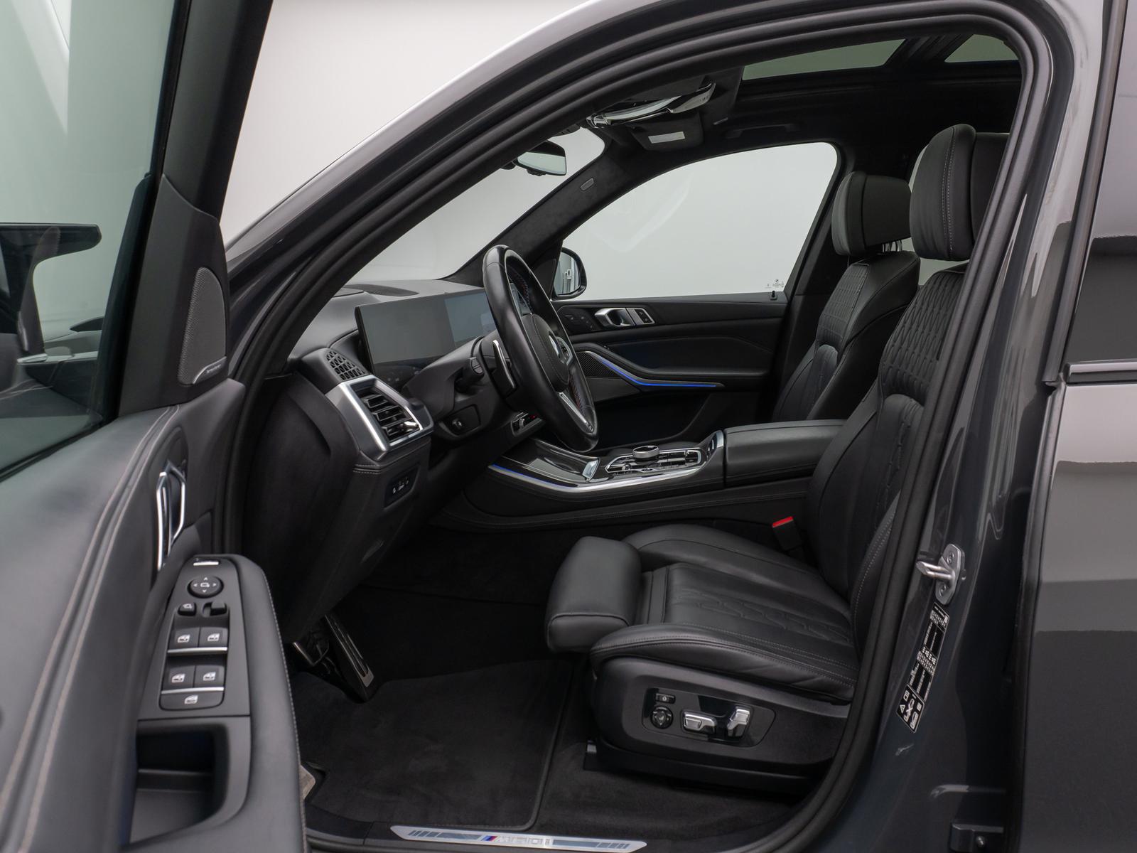 BMW X5 M60i 360° HUD H/K SoftCl Panorama Sky Lounge 