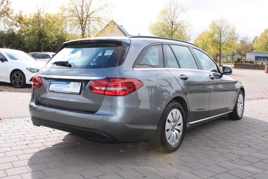 MERCEDES-BENZ C 220 d T LED AUT SHZ KAM NAVI PDC