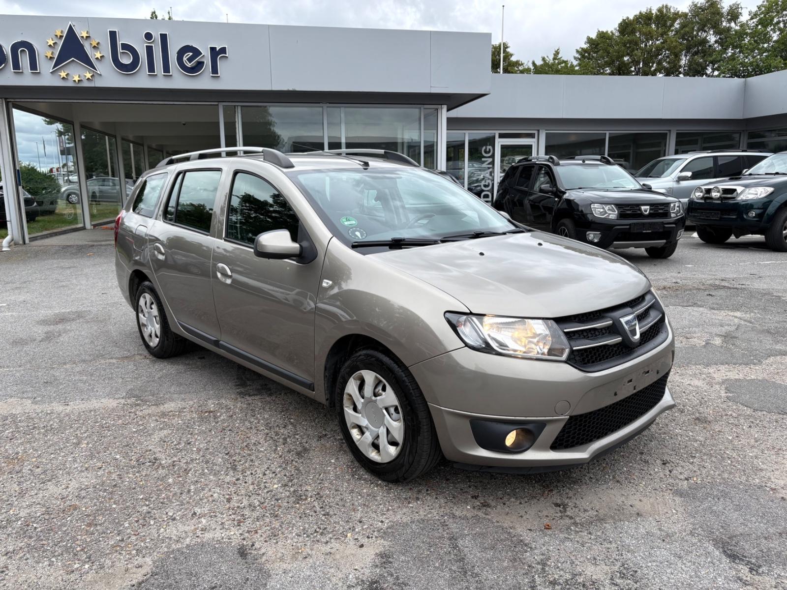 Dacia Logan 2015 — rear view