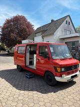 Mercedes-Benz Mercedes 310 Feuerwehr Camper - Mercedes-Benz Sprinter mit Benzin-Antrieb