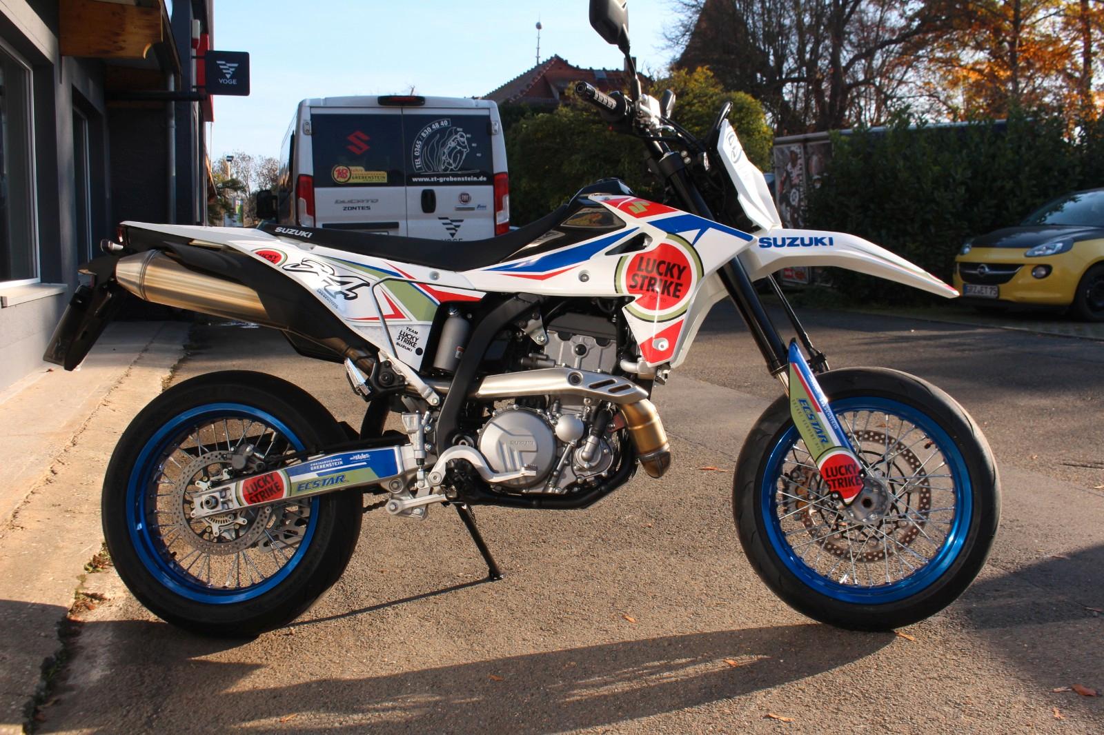 Suzuki DR-Z4SM   "34" Lucky Strike