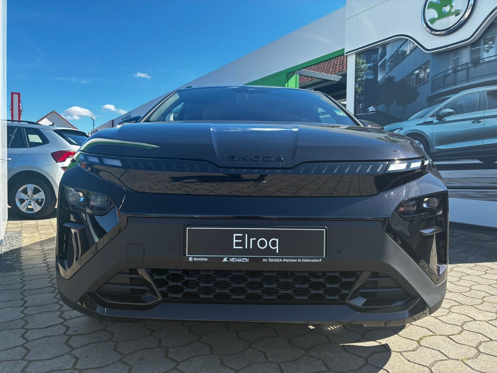 Fahrzeugabbildung SKODA Elroq RS 360°cam*AHK*21Zoll*Head-Up*Wärmepumpe