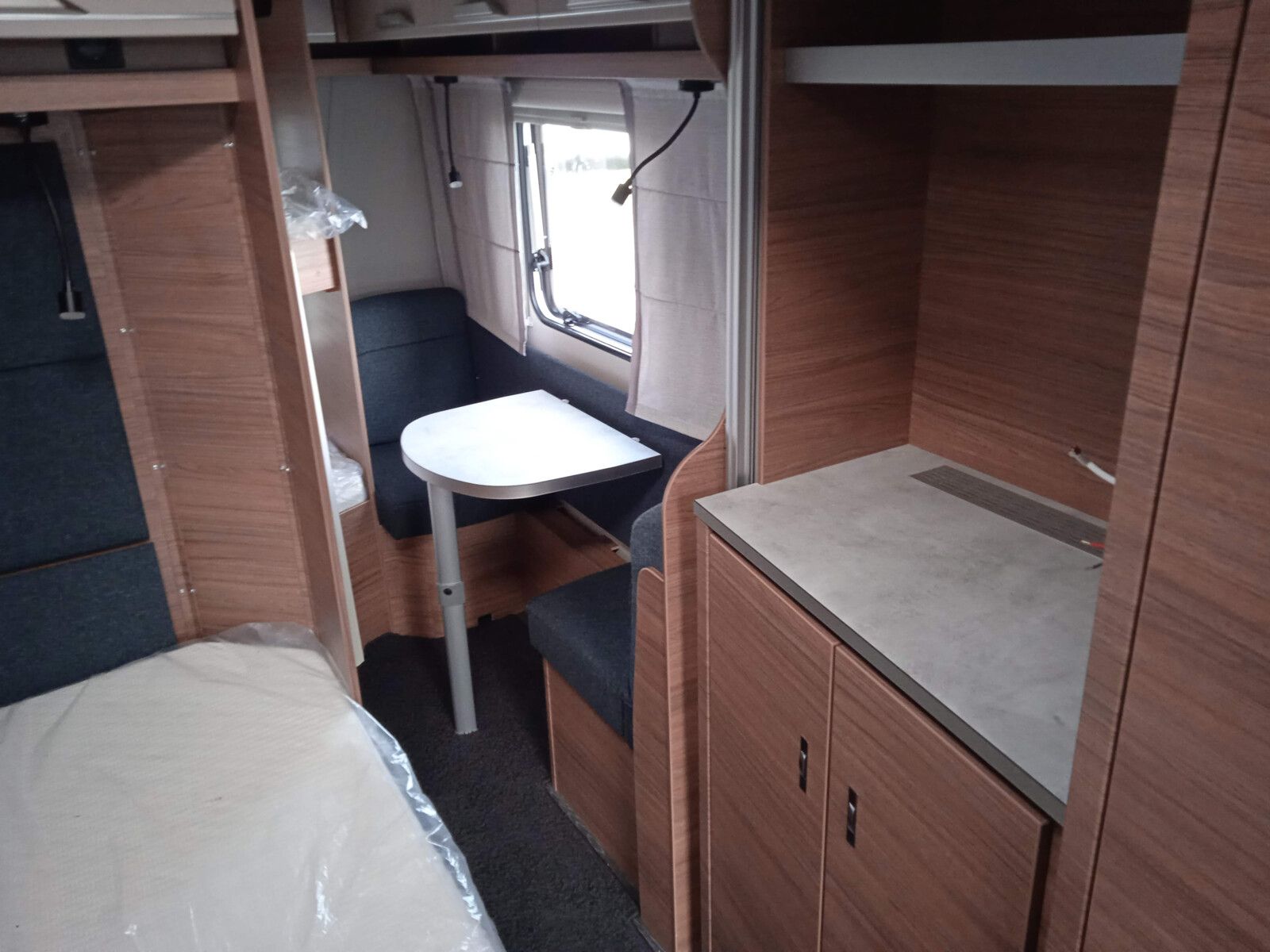 Fahrzeugabbildung Knaus Sport 650 UFK 10998,- EUR Sondernachlass