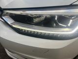 Volkswagen Touran 1.5 l TSI DSG Highline Panodach AHK LED - Volkswagen Touran: Limousine