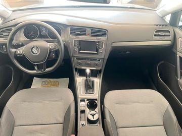 Volkswagen Golf - 9