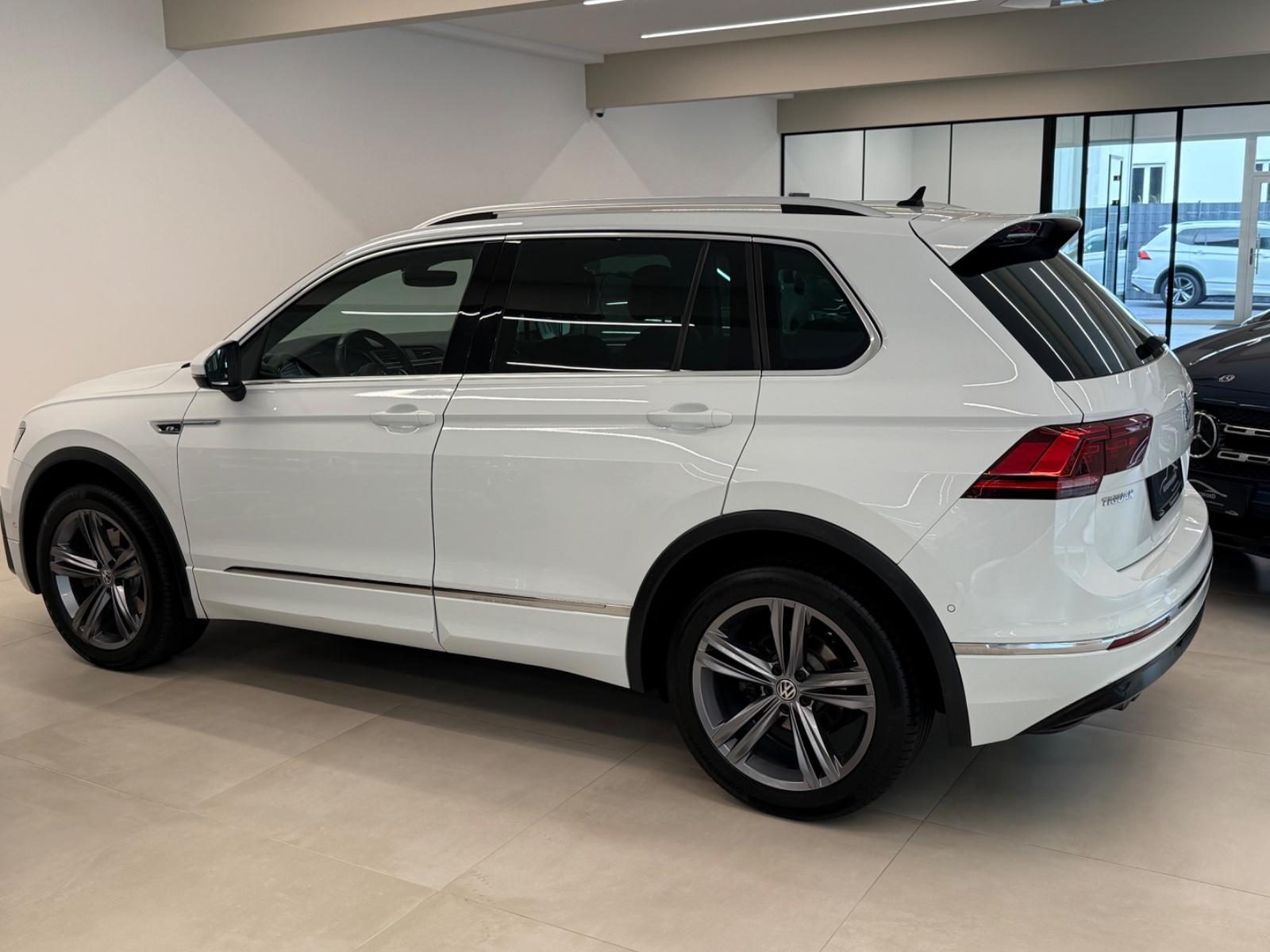 Volkswagen Tiguan Highline 2X R-LINE 4Motion 1HAND