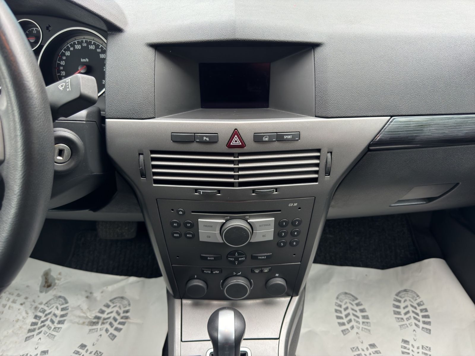 Fahrzeugabbildung Opel Astra Station Wagon/PDC/Tempom./Klimaautom.